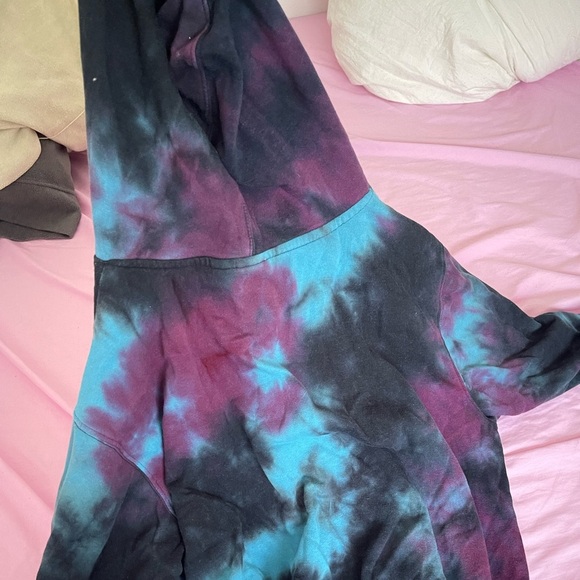MARVEL Tie Dye Hoodie EUC - Picture 4 of 4